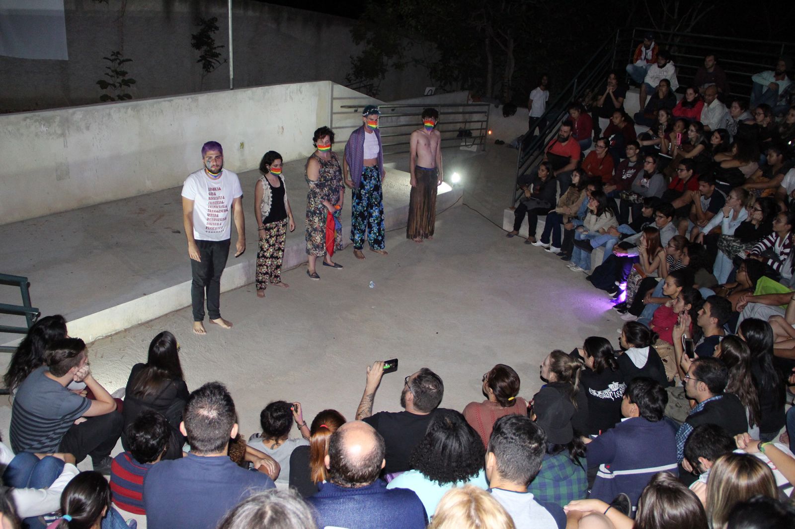 Peça de teatro abre o evento e inaugura espaço da UEMG Divinópolis 2
