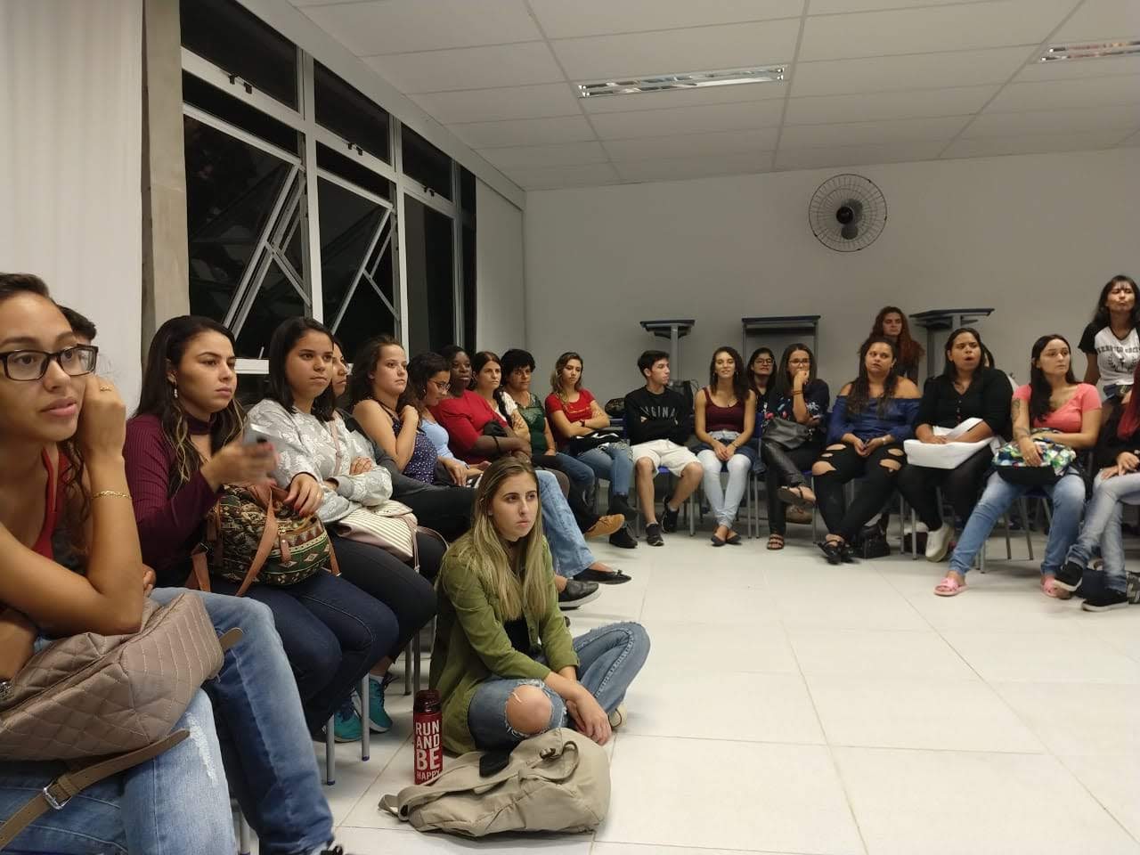 Calouros e veteranos durante as atividades