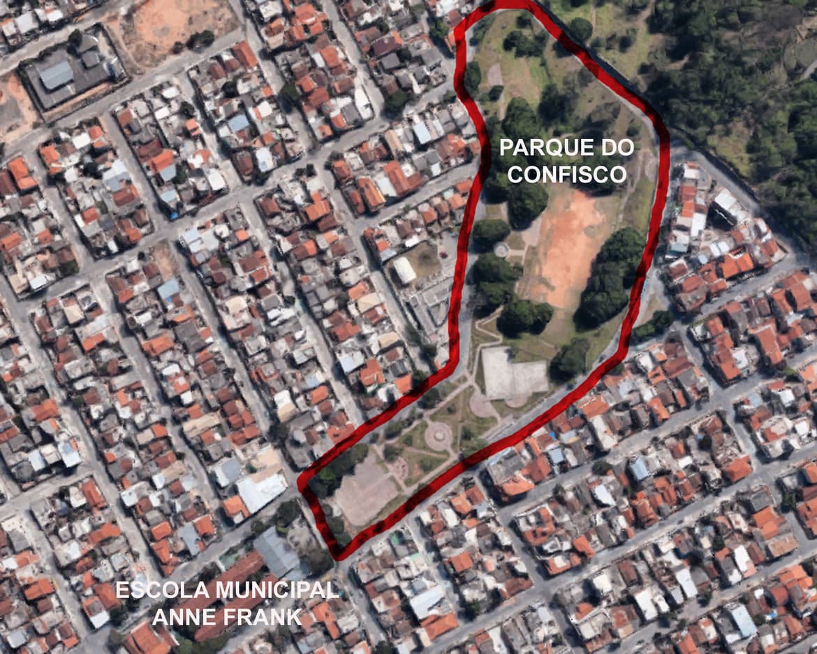 O objetivo da pesquisa consistiu em identificar no Parque do Confisco, em Belo Horizonte, fatores que favoreceriam a prática criminosa, bem como verificar a possibilidade de supressão desses fatores
